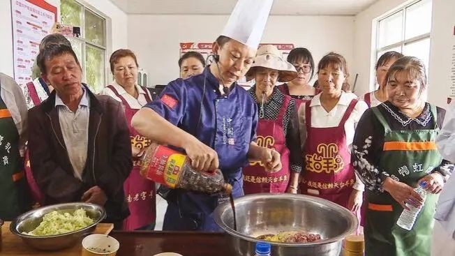 牟定：技能培训强本领 移民就业增优势